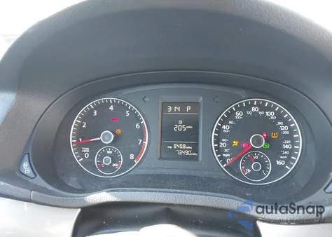 2013 Volkswagen Passat S из США, поврежденный, VIN 1VWAH7A30DC109350